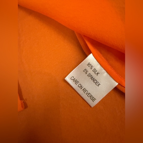 St. John Couture Orange Ruffle Silk Pearl Button-Up Blouse Size 10 - Picture 8 of 10